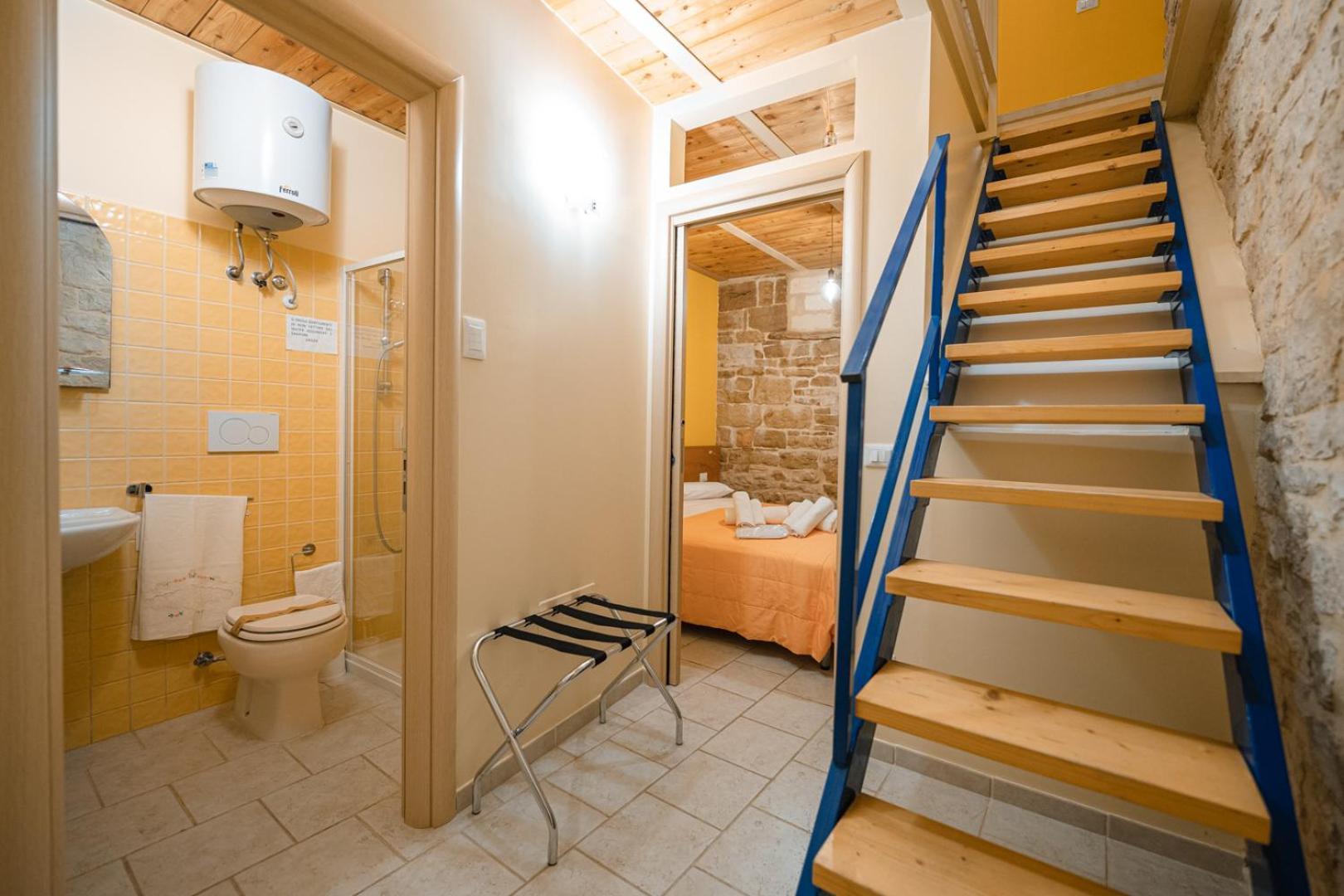 La Piccola Torre Hotel Bisceglie Eksteriør billede