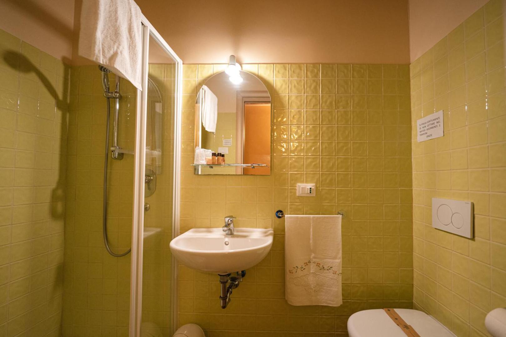 La Piccola Torre Hotel Bisceglie Eksteriør billede