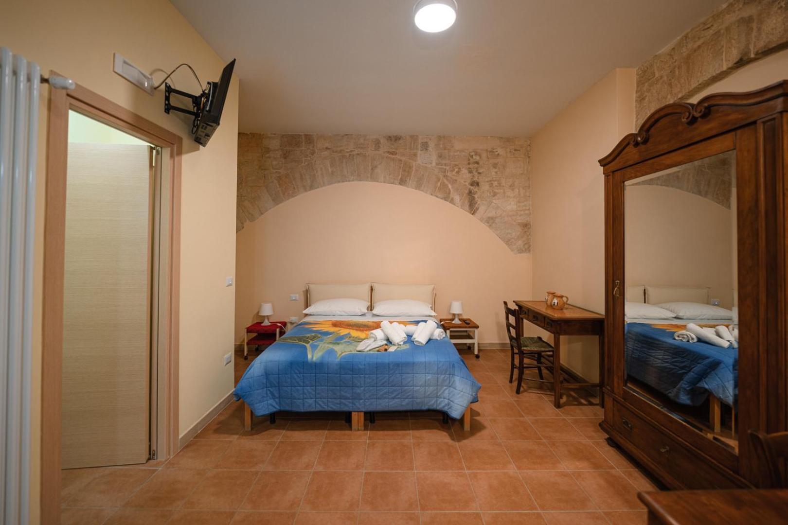 La Piccola Torre Hotel Bisceglie Eksteriør billede